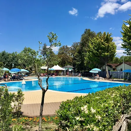 Pensjonat In Mobile - Greenchalets Tuscany Viareggio